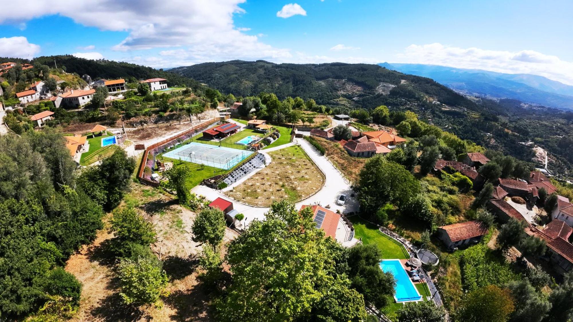 Villa Ramiro Celorico De Basto Exterior photo