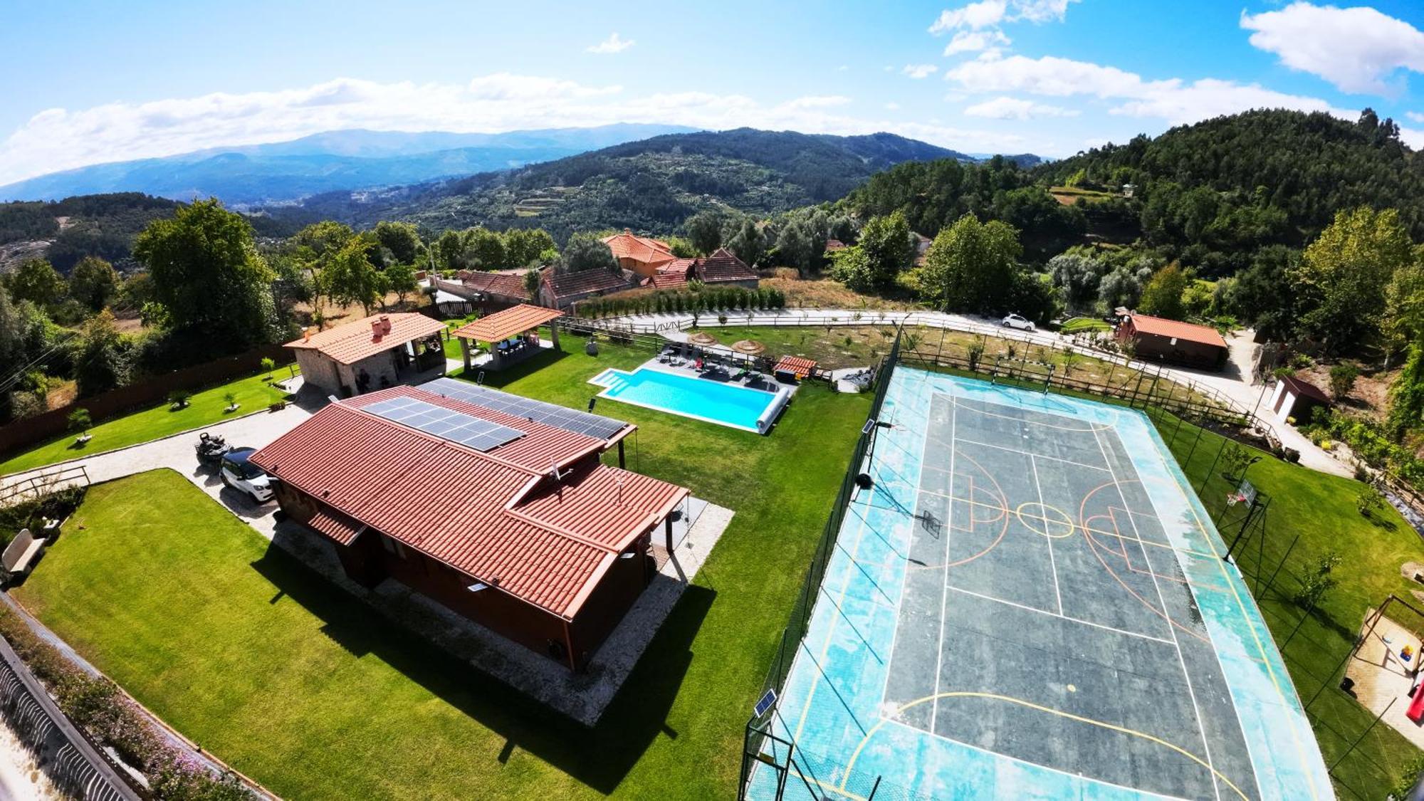 Villa Ramiro Celorico De Basto Exterior photo